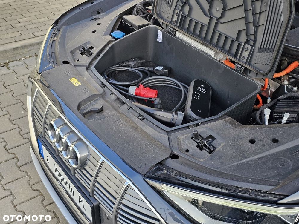 Audi e-tron 50 Quattro - 35