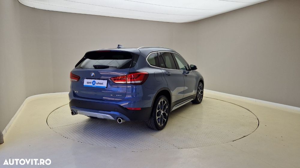 BMW X1 - 8