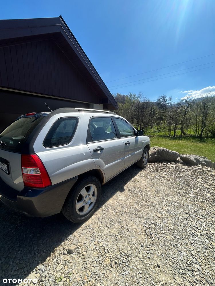 Kia Sportage 2.0 Tour - 9