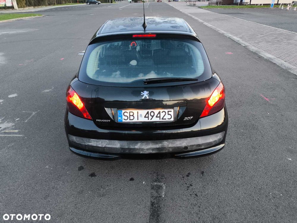 Peugeot 207 - 4