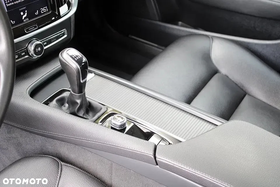 Volvo S90 - 18