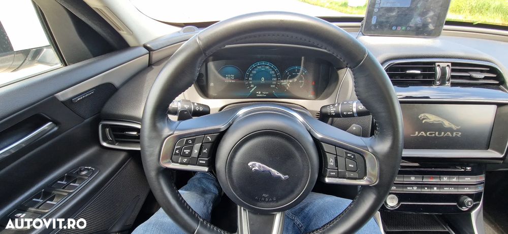 Jaguar XE 20d Aut. Prestige - 10