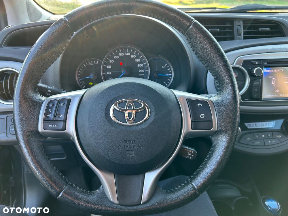 Toyota Yaris 1.5 VVT-i Style - 16