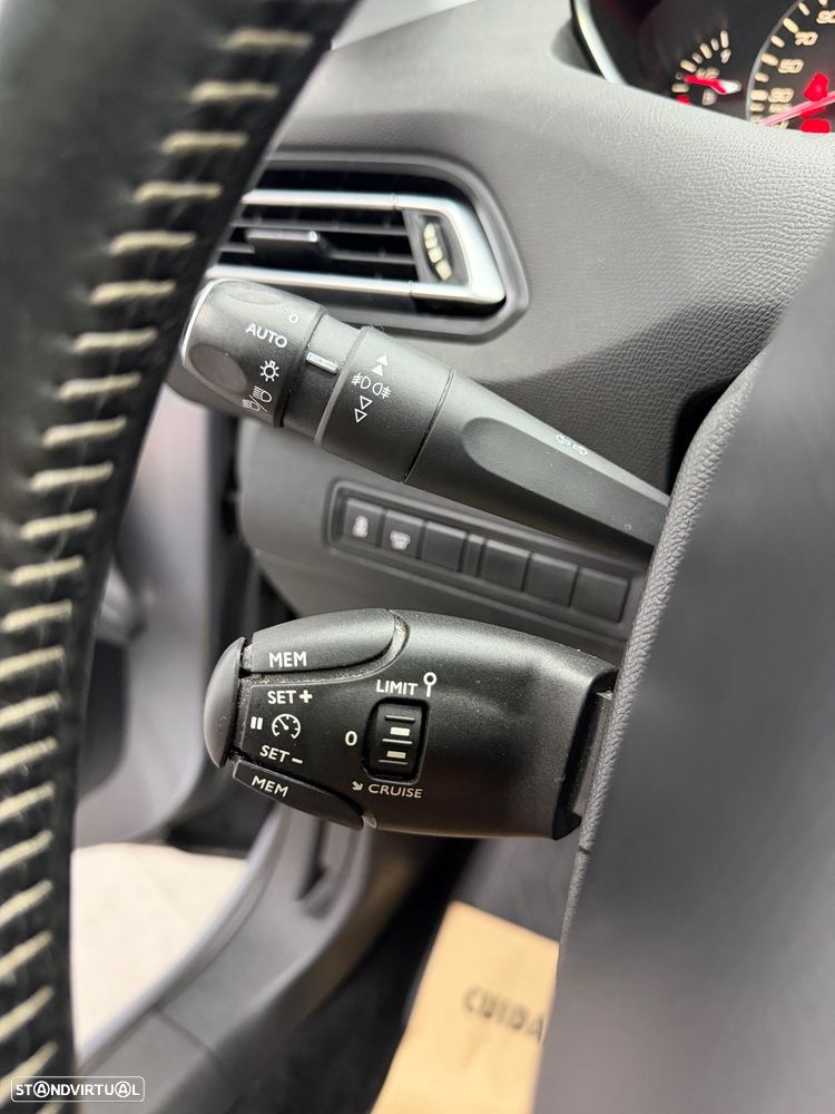 Peugeot 308 SW - 16