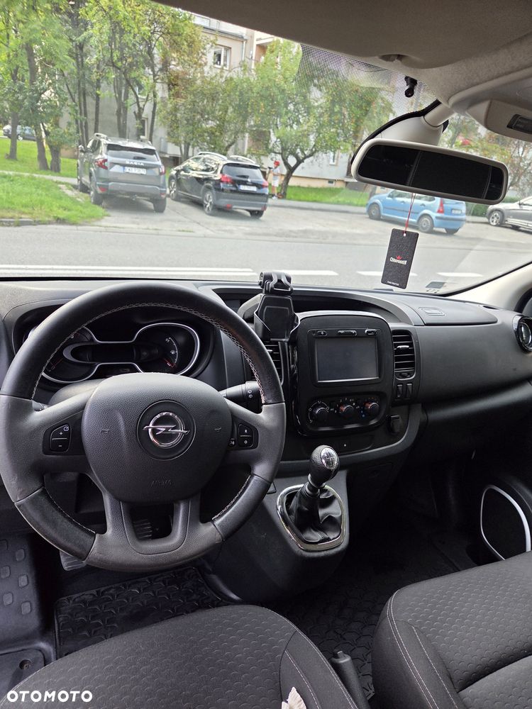 Opel Vivaro - 6