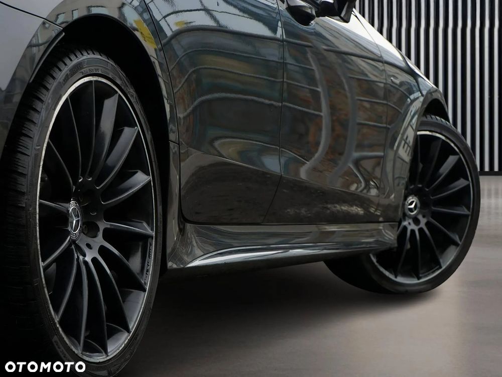 Mercedes-Benz CLS 300 d 9G-TRONIC AMG Line - 12