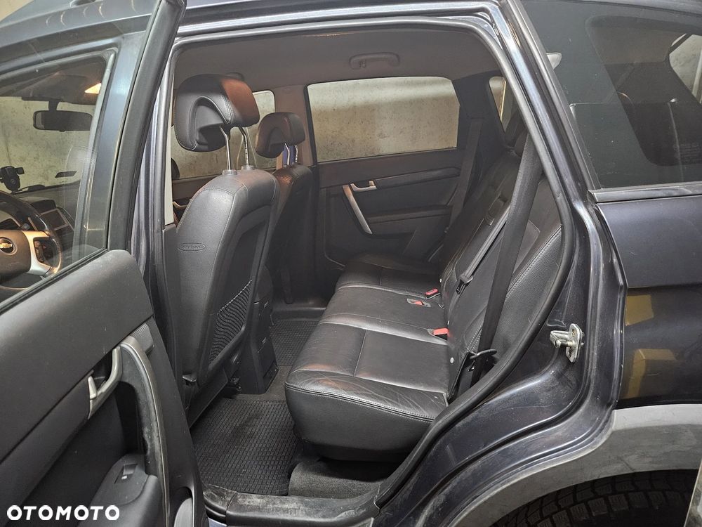 Chevrolet Captiva 2.4 LS - 10