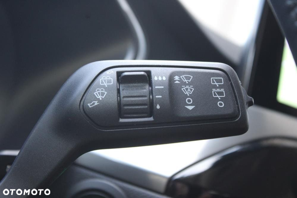 Ford Kuga - 34