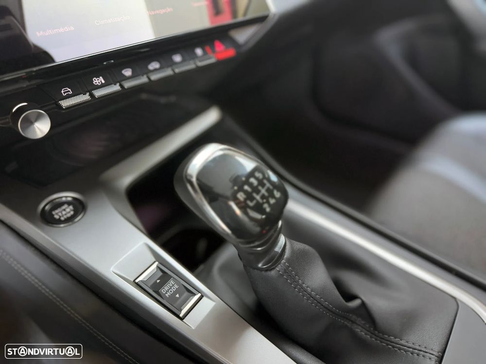 Peugeot 308 SW 1.2 PureTech Allure Pack - 31