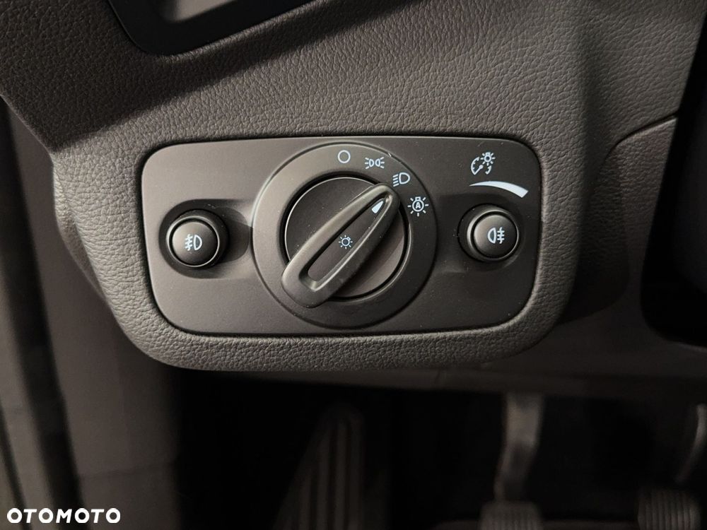 Ford Kuga - 27