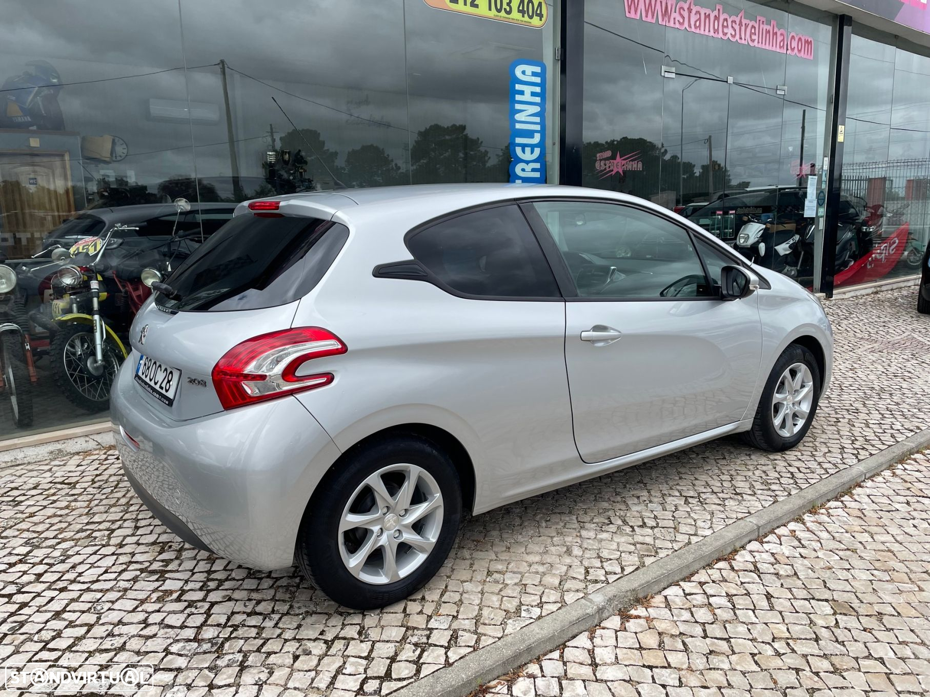 Peugeot 208 1.2 VTi Active - 3
