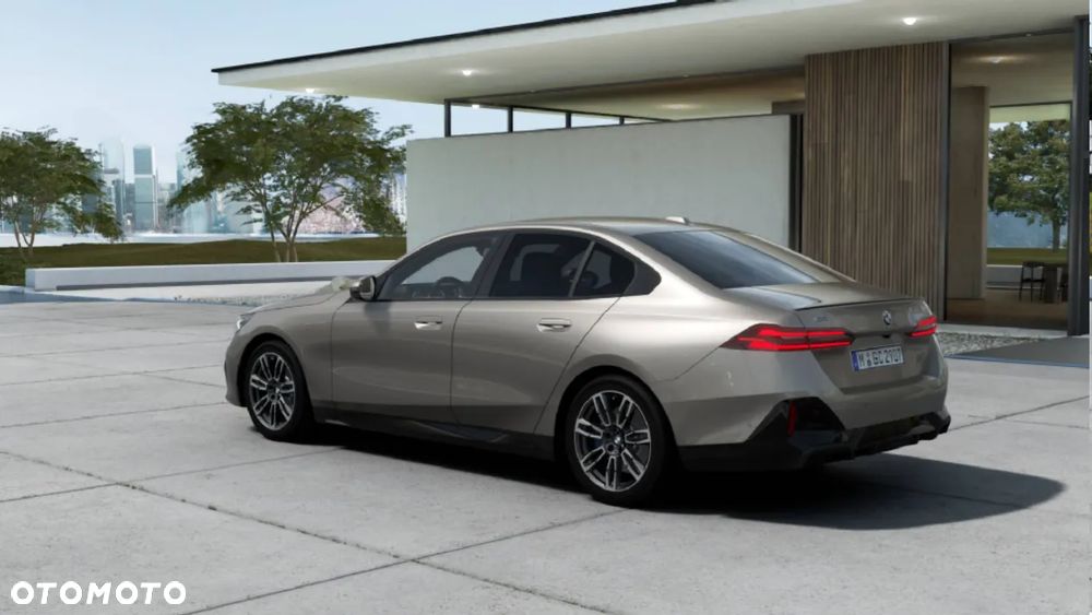 BMW Seria 5 520d xDrive mHEV - 2