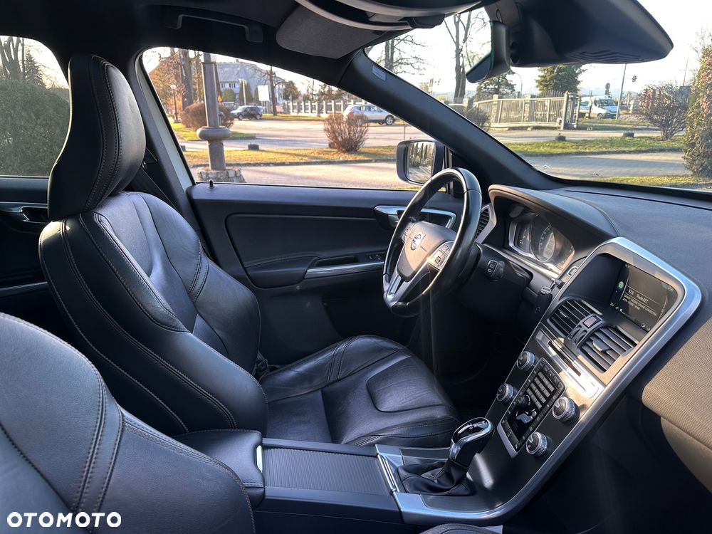 Volvo XC 60 D4 Drive-E Summum - 26