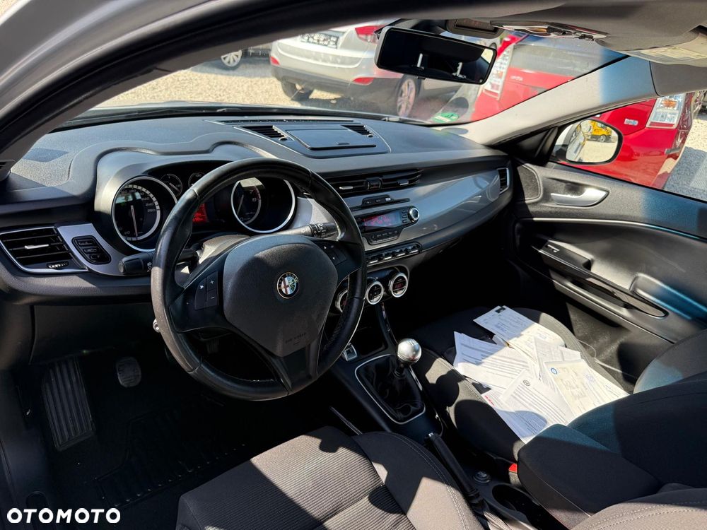 Alfa Romeo Giulietta 1.4 TB 16V Turismo - 9