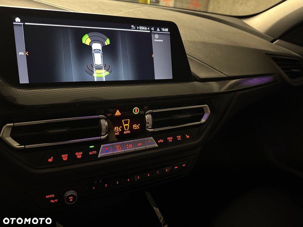 BMW Seria 1 118d Sport Line - 24