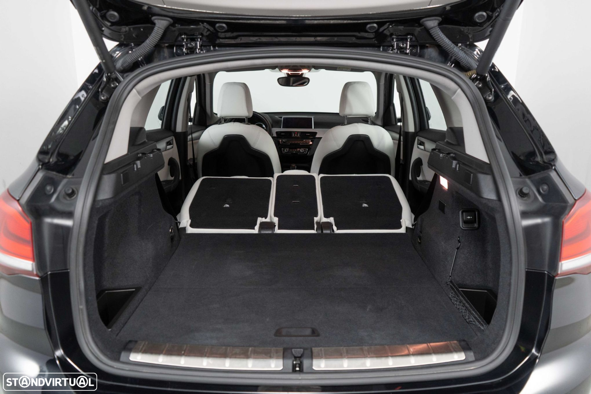 BMW X1 25 e xDrive Corporate Edition - 14