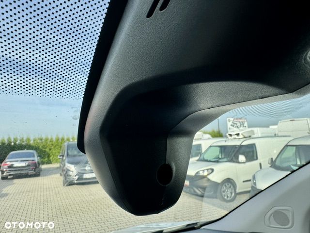 Opel Vivaro - 17