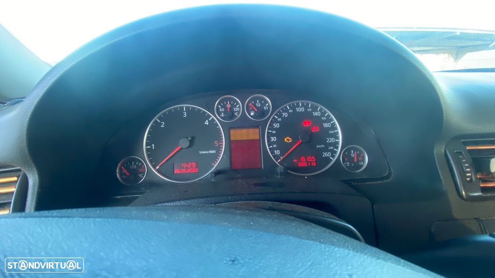 Audi A6 1.9 TDI - 8
