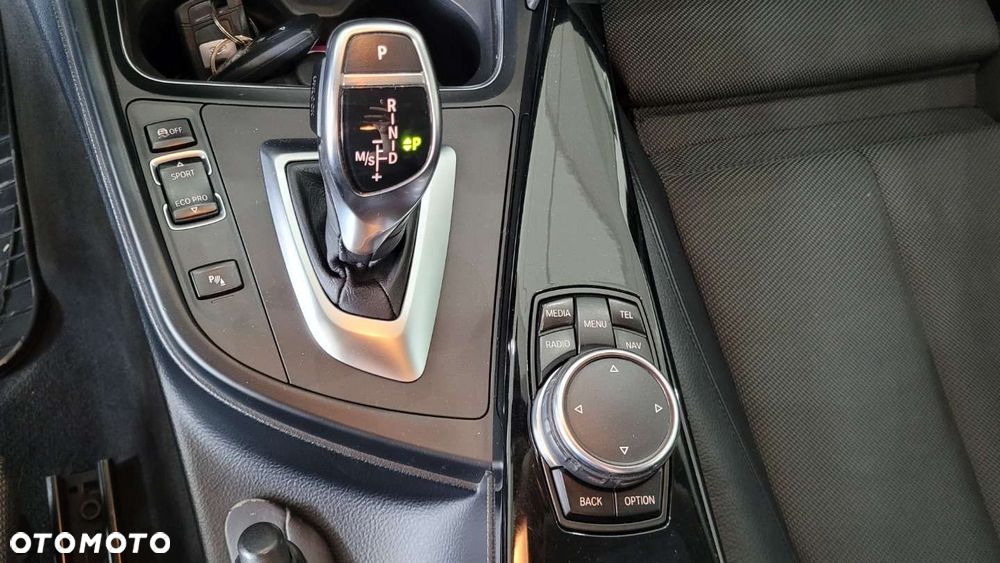 BMW Seria 3 - 17