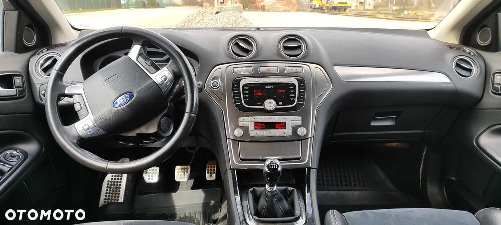 Ford Mondeo 2.2 TDCi Titanium - 11