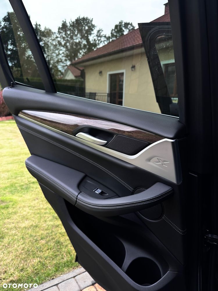 BMW X3 xDrive30i xLine - 11