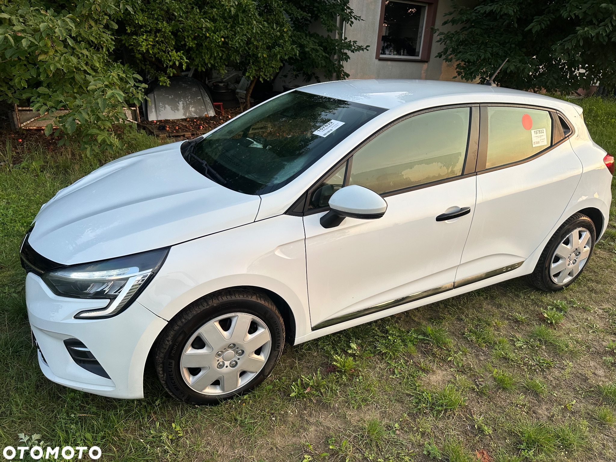 Renault Clio TCe 90 TECHNO - 4