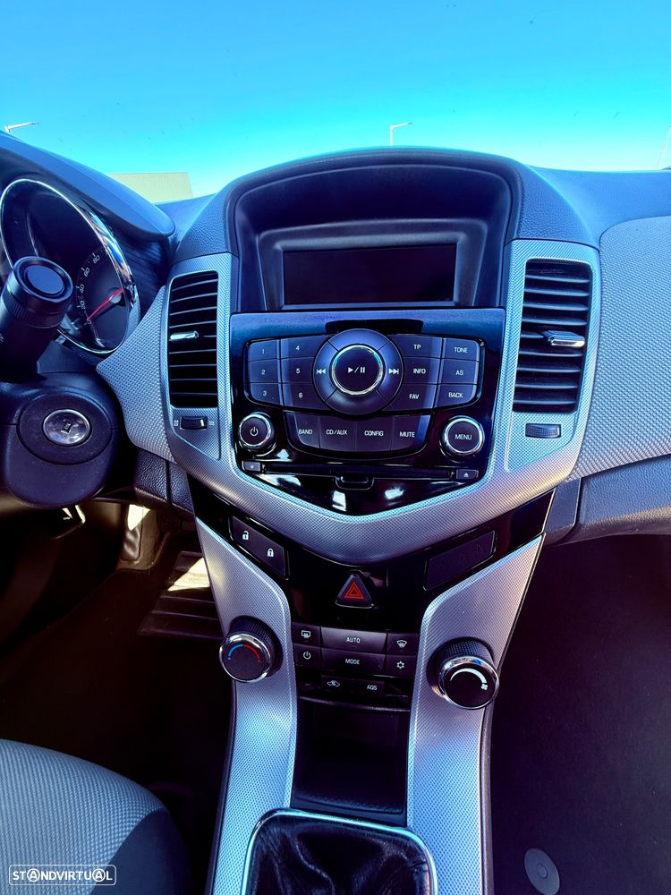 Chevrolet Cruze 2.0 VCDi LT - 17