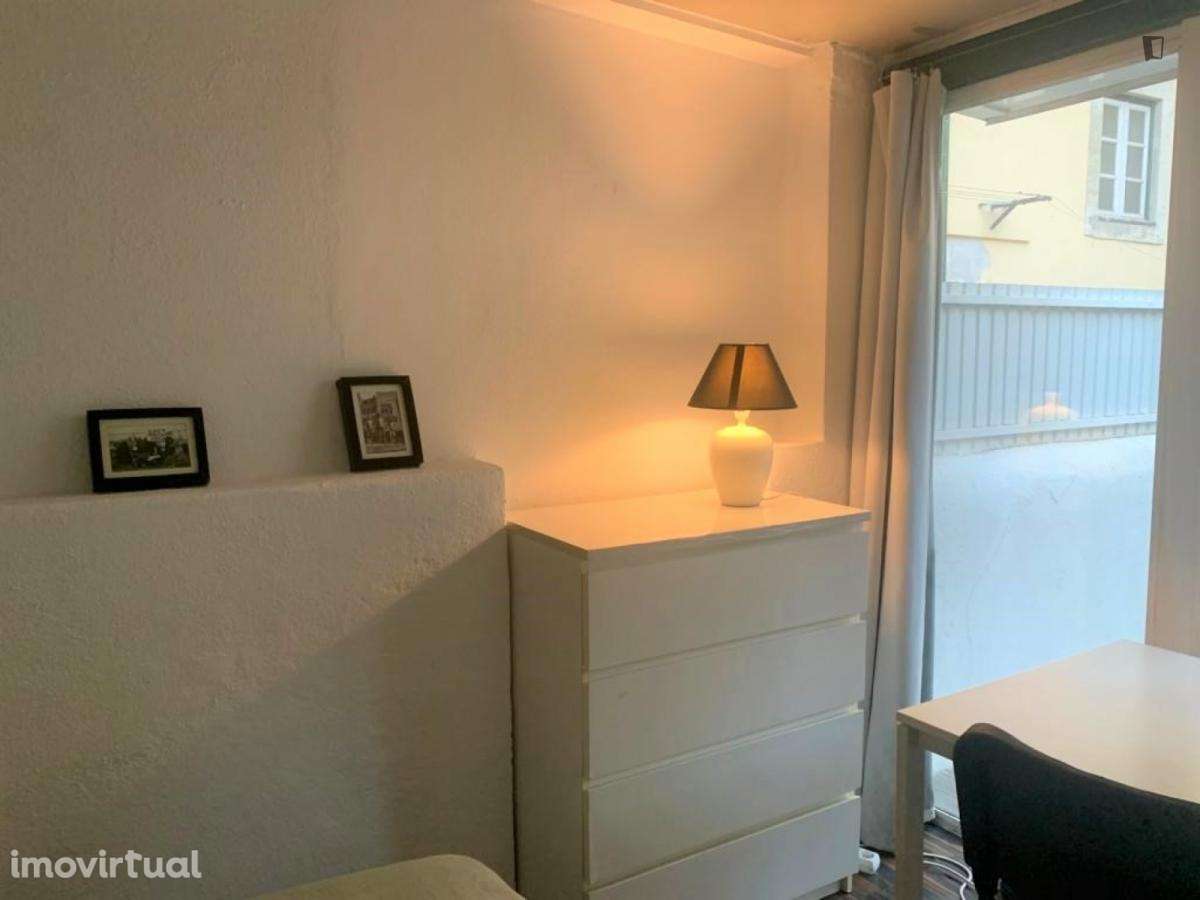 Estúdio - localizado em São Bento Lisbon - Grande imagem: 5/12