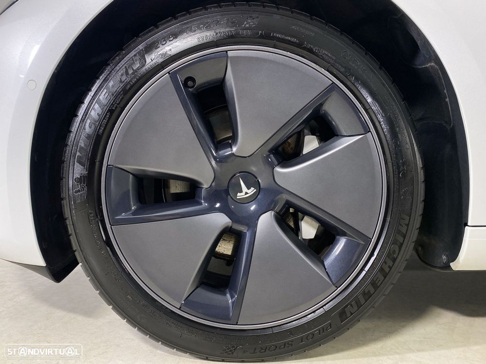 Tesla Model 3 Standard RWD Plus - 20