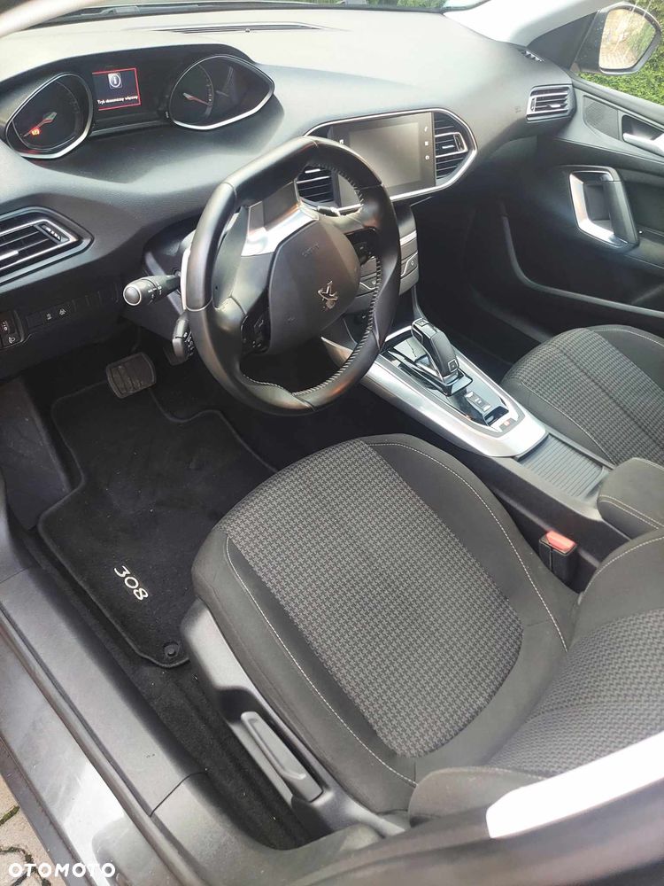 Peugeot 308 1.5 BlueHDi Active S&S EAT8 - 8