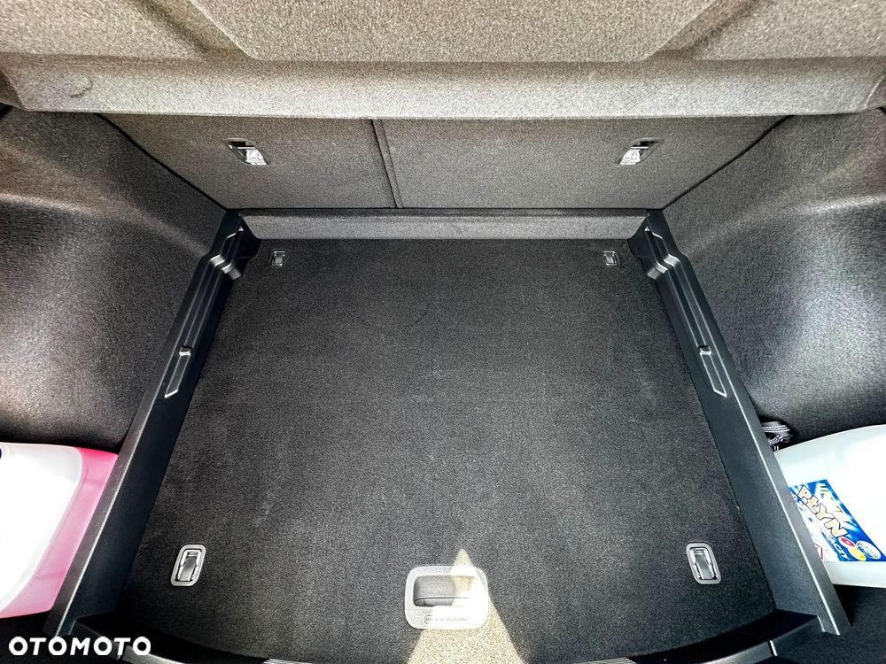 Kia XCeed 1.5 T-GDI M - 33