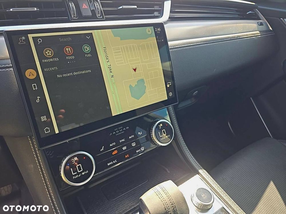 Jaguar F-Pace 2.0 P250 mHEV AWD R-Dynamic S - 12