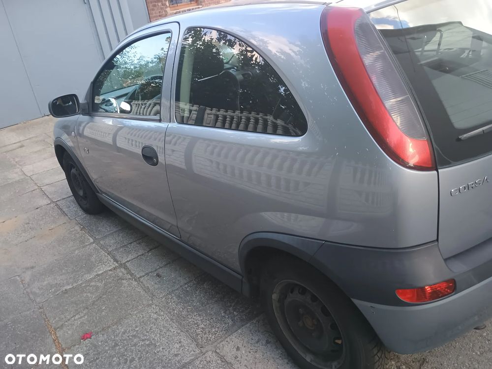Opel Corsa 1.2 16V - 18