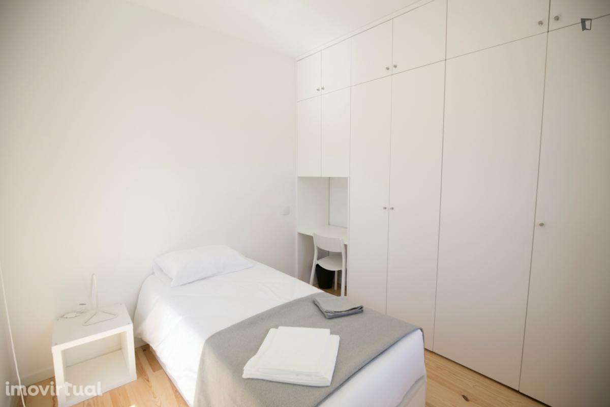 Quarto - localizado em Carcavelos Lisbon - Grande imagem: 2/50