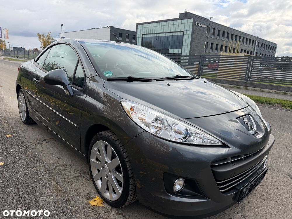 Peugeot 207 Cc 2014 photo 2