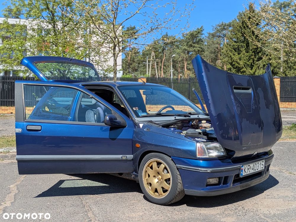 Renault Clio - 9