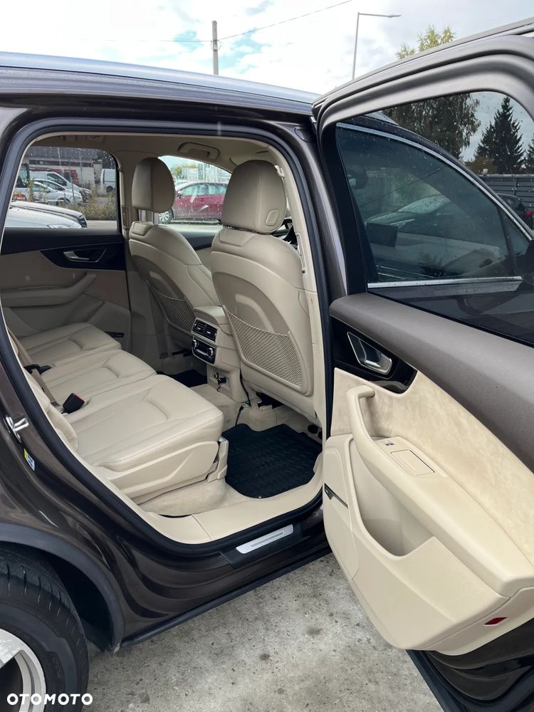 Audi Q7 - 32
