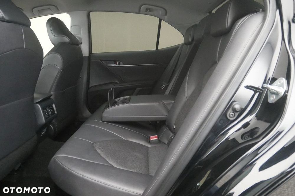 Toyota Camry 2.5 Hybrid Comfort CVT - 15