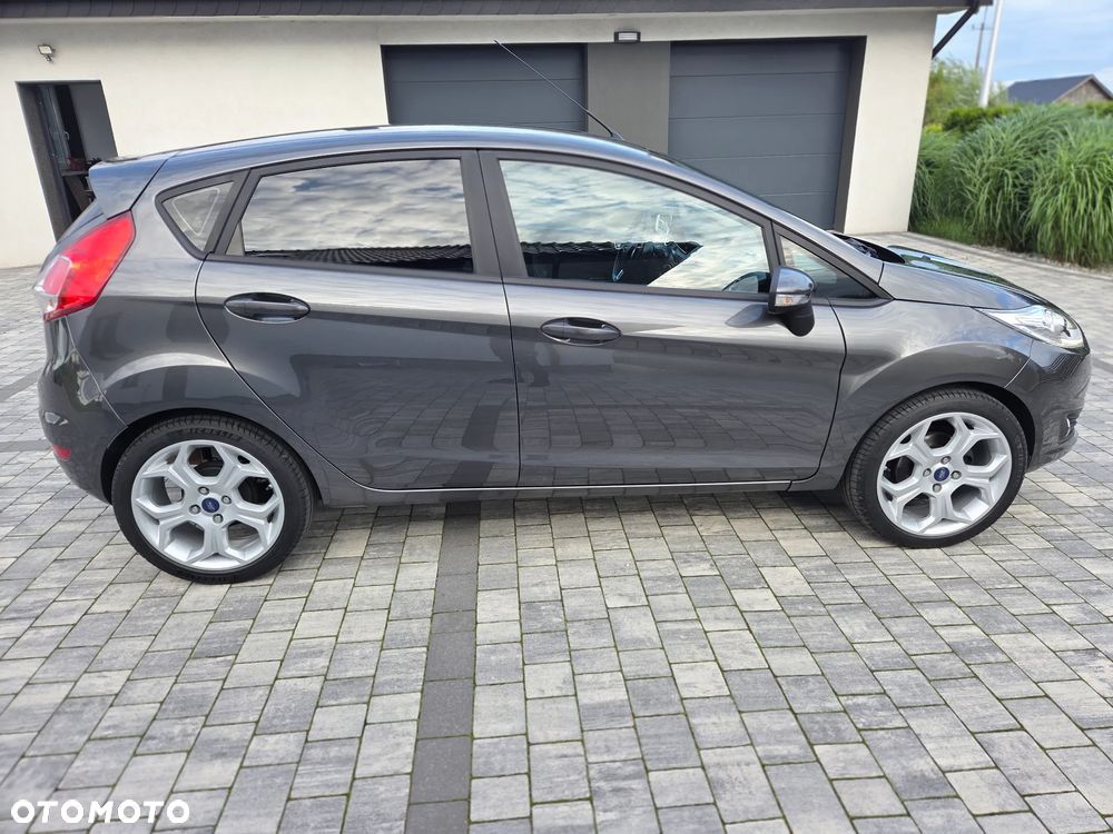 Ford Fiesta 1.25 Ghia - 7
