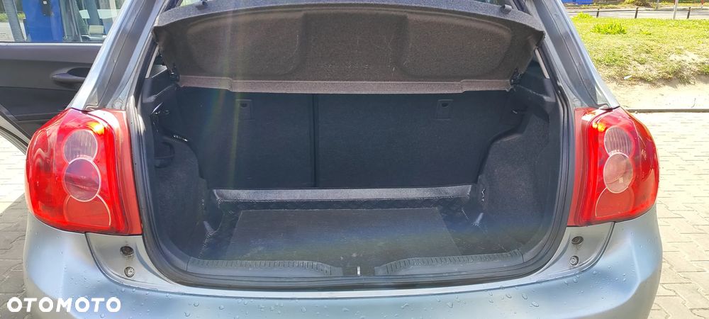 Toyota Auris 1.4 D-4D Premium - 10