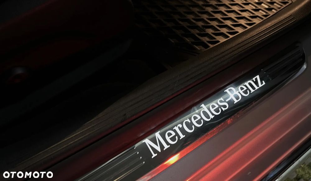 Mercedes-Benz Klasa E 200 9G-TRONIC - 36