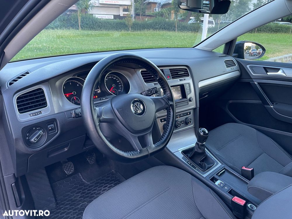 Volkswagen Golf - 14
