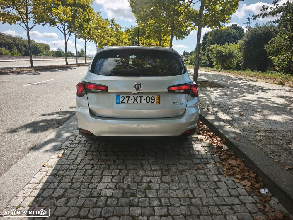 Fiat Tipo Station Wagon 1.6 M-Jet Lounge Tech - 3