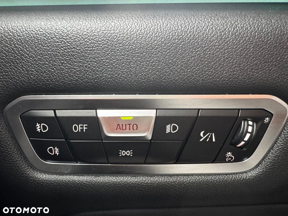 BMW X7 - 29