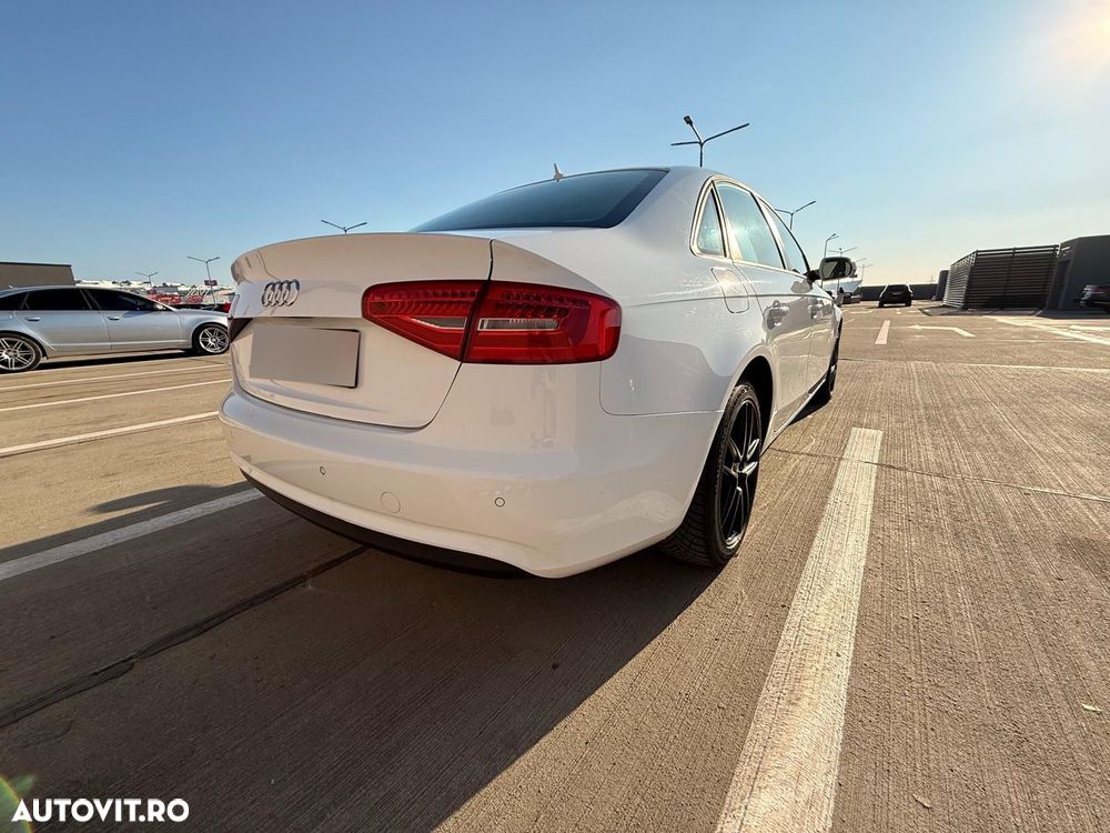Audi A4 2.0 TDI DPF Attraction - 6