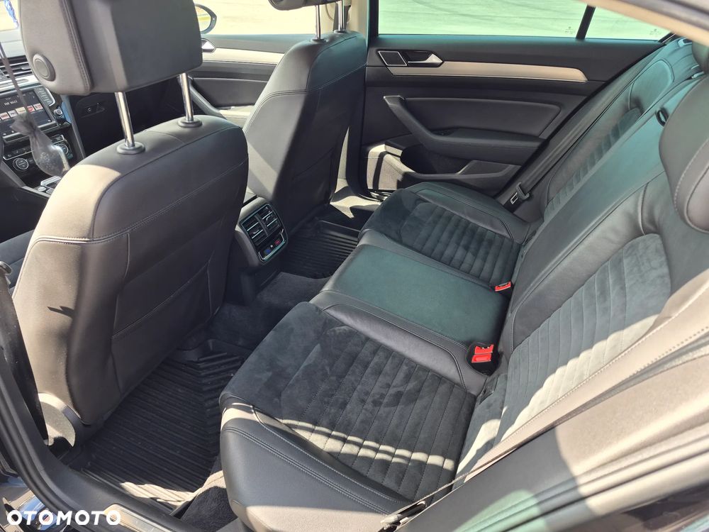 Volkswagen Passat 2.0 TDI (BlueMotion Technology) DSG Highline - 11