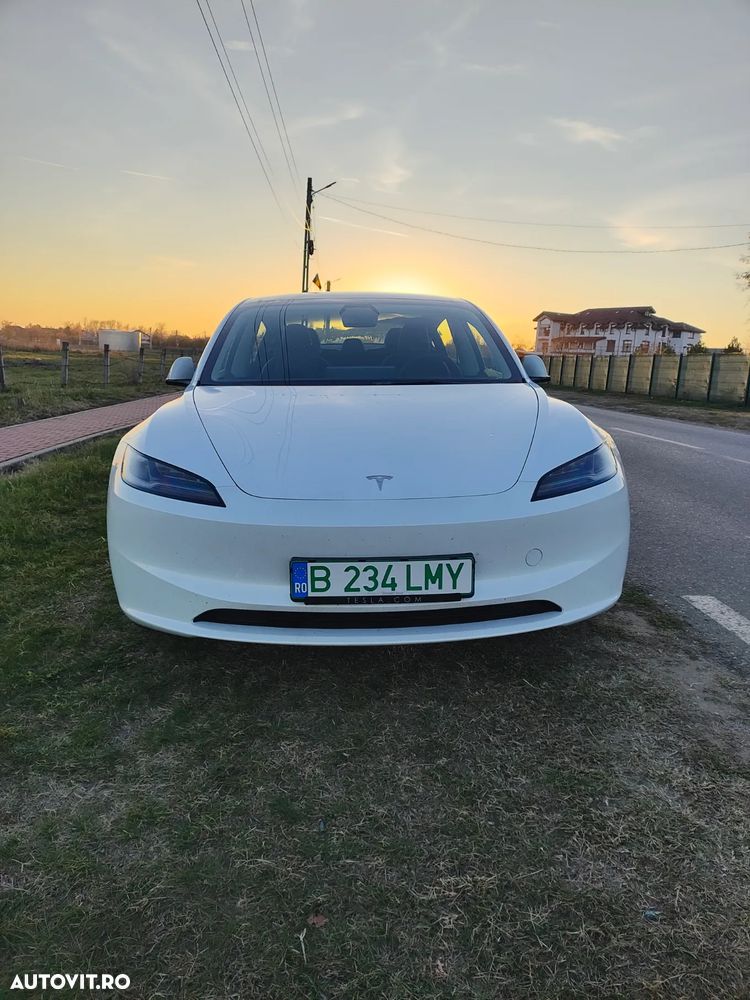 Tesla Model 3 RWD - 1