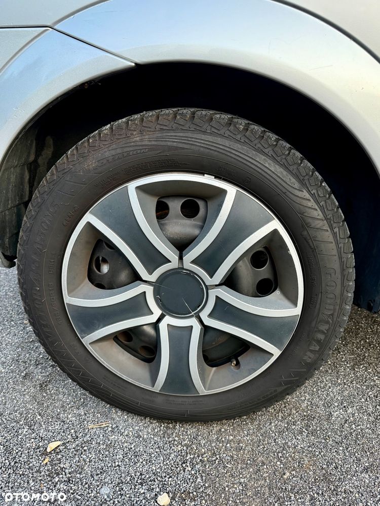 Opel Meriva 1.6 16V Essentia - 16