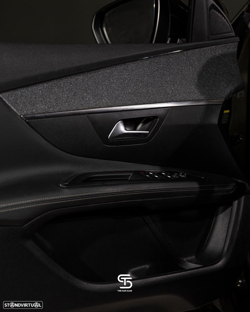 Peugeot 3008 1.2 PureTech Allure Pack EAT8 - 23