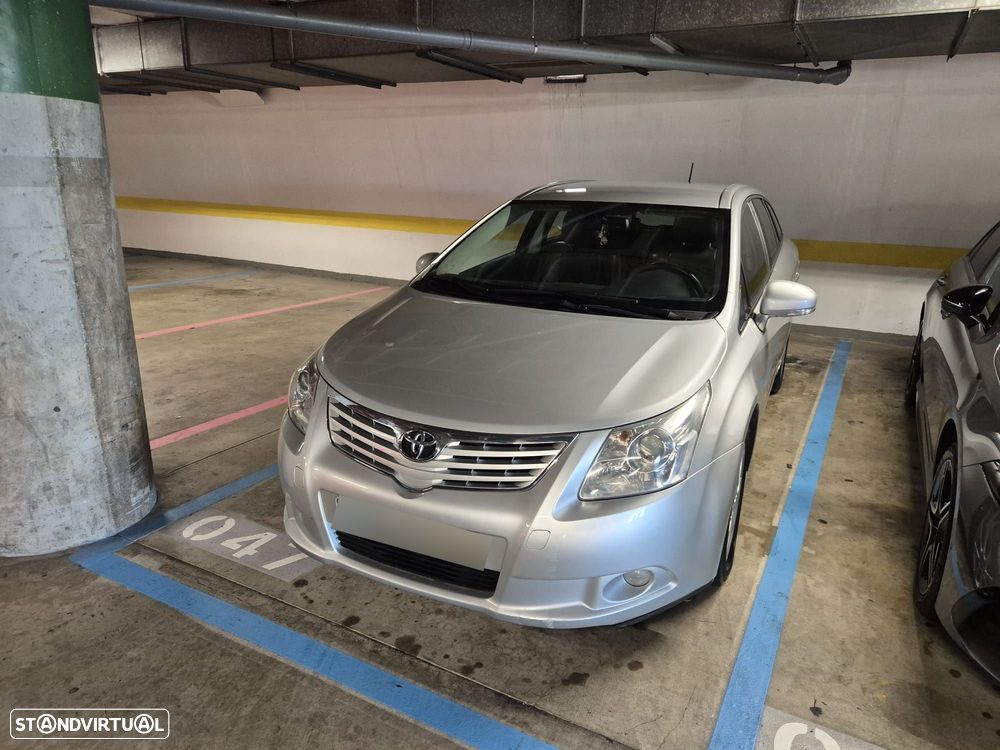 Toyota Avensis SW 2.0 D-4D Exclusive +Pele+GPS - 10